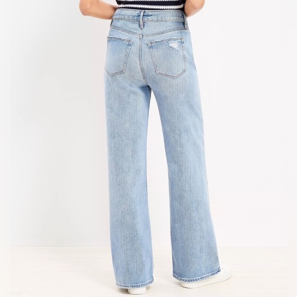 NWT LOFT Petite High Rise Wide Leg Jeans in Light Wash Indigo - Picture 3 of 9